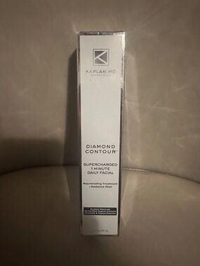 Kaplan Diamond Contour Daily Facial - White and Silver Packaging